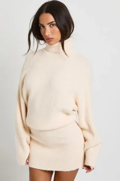 Robe Mini Tricotée Col Montant À Ourlet Froncé Petite