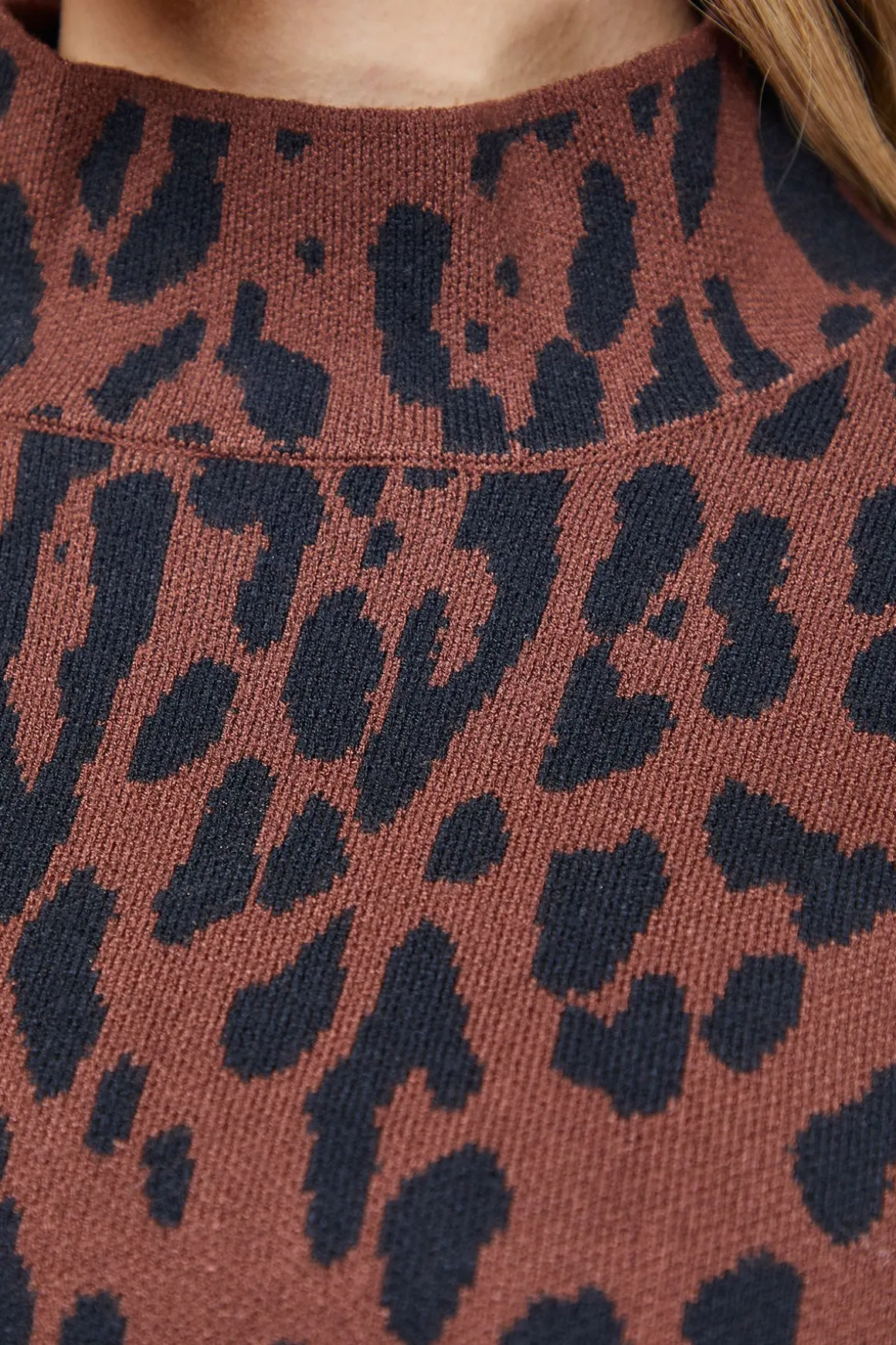 Robe Mini Tricotée à Col Montant Imprimé Léopard