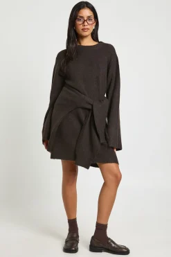 Robe Mini Tricotée À Col Rond Et Manches Évasées