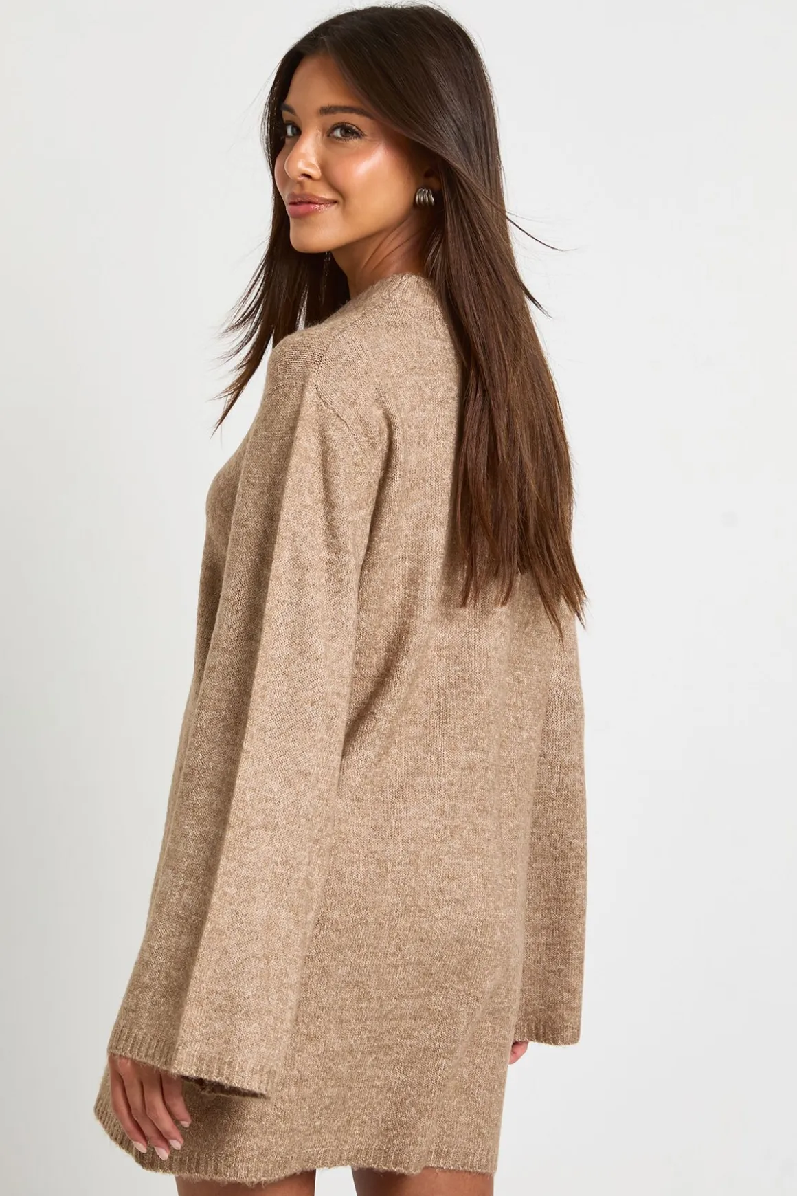 Robe Mini Tricotée À Col Rond Et Manches Évasées