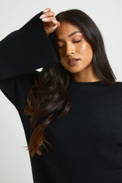 boohoo Robe Mini Tricotée À Col Rond Et Manches Évasées Petite<Femme Pulls Et Gilets|Toutes Les Mailles