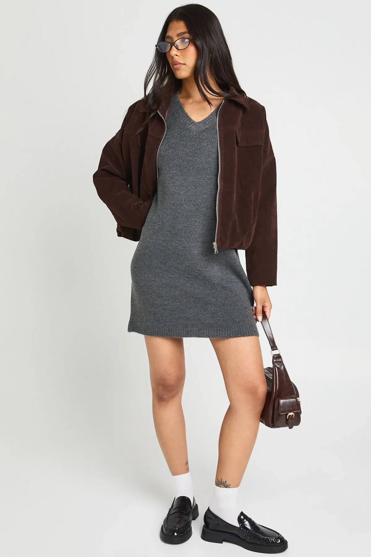 boohoo Robe Mini Tricotée À Col V Et Manches Courtes Pour Grandes Tailles<Femme Pulls Et Gilets|Toutes Les Mailles