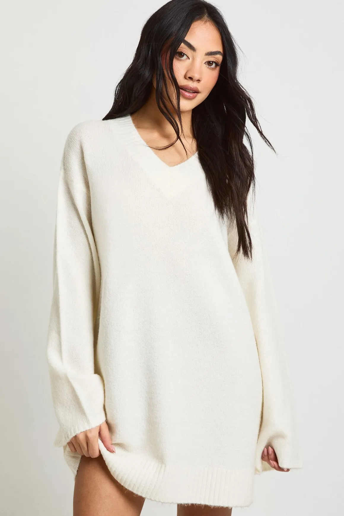 Robe Mini Tricotée à Col V Ultra Douce