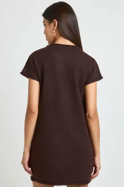 Robe Mini Tricotée Douce Avec Détail De Couture