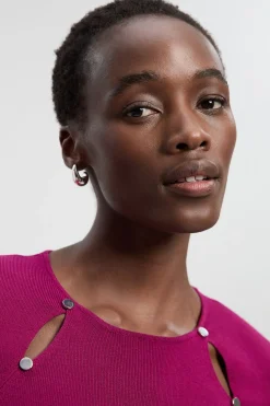 Robe Mini Tricotée en Mélange Viscose avec Détail Trou de Serrure et Clous