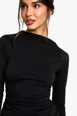boohoo Robe mini t-shirt à manches longues avec fronces sur le côté<Femme Robes À Manches Longues|Robes