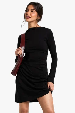 boohoo Robe mini t-shirt à manches longues avec fronces sur le côté<Femme Robes À Manches Longues|Robes
