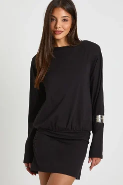 boohoo Robe mini T-shirt à manches longues froncée et à épaulières<Femme Robes À Manches Longues|Robes