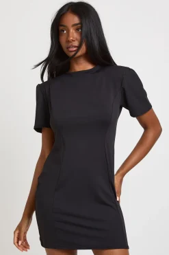 Robe Mini Ultra Douce À Détails De Coutures Et Épaulettes
