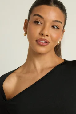 Robe Mini Ultra Douce À Encolure Asymétrique