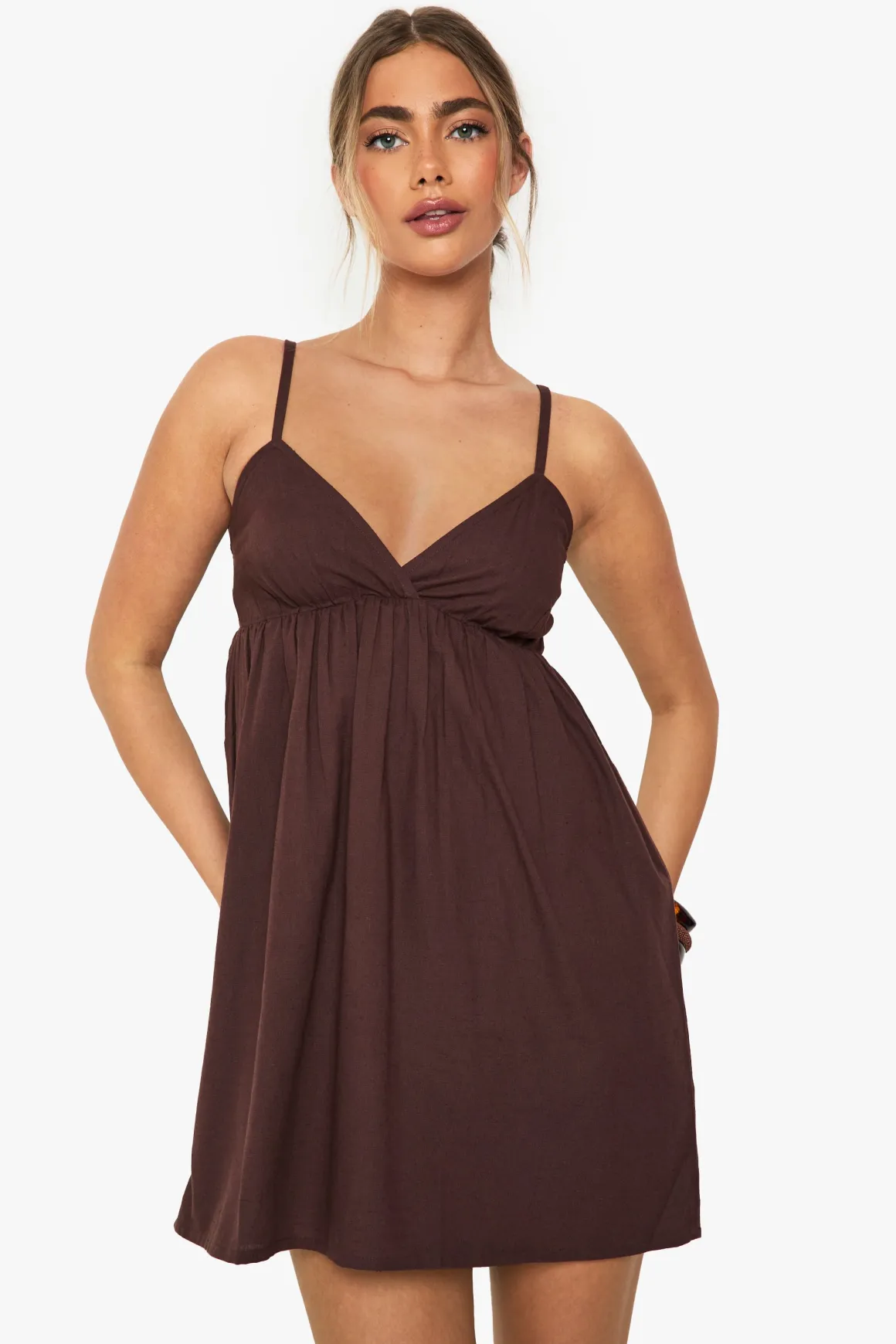 Robe Mini Évasée À Bretelles Effet Lin