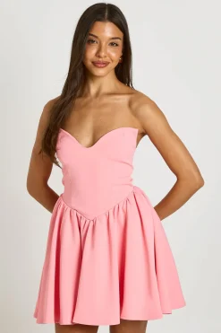 Robe Mini Évasée À Encolure Cœur Et Dos Ouvert