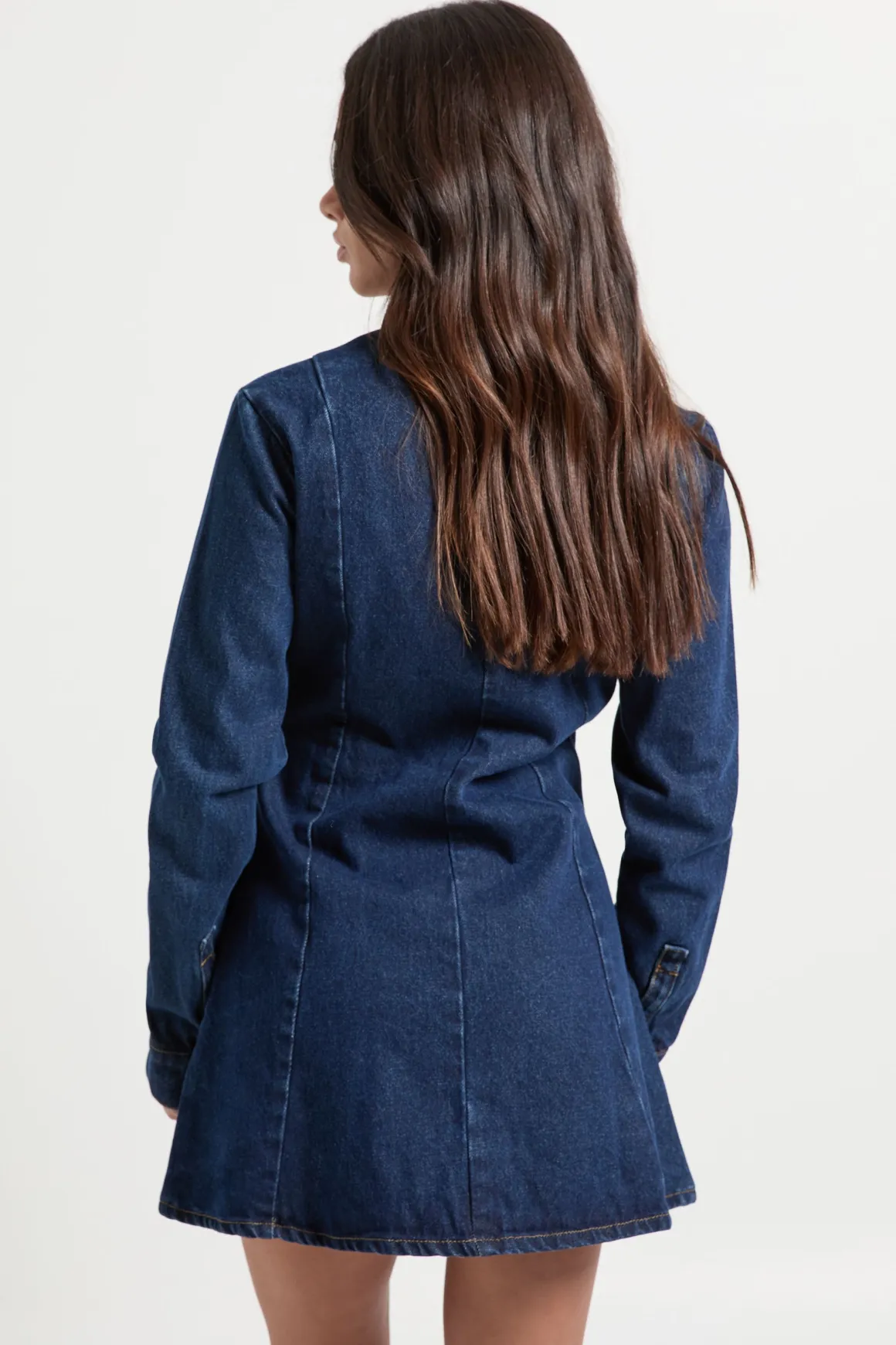 Robe Mini Évasée À Manches Longues Petite