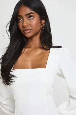 Robe Mini Évasée À Manches Volumineuses