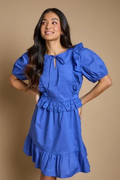 Robe Mini À Volants Broderie Anglaise Avec Nœud Devant Petite