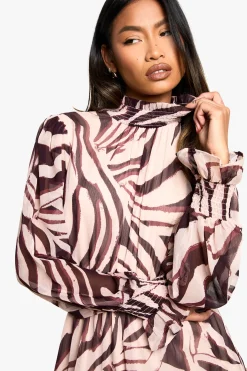 Robe mini zèbre en chiffon froissé à col haut