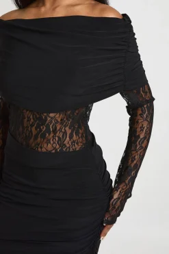 Robe Moulante Bardot Soyeuse avec Inserts en Dentelle