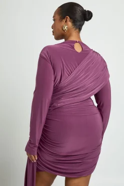 Robe Moulante Courte Grande Taille À Manches Longues Avec Détail Drapé Et Fronces