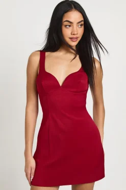 Robe Moulante à Décolleté Plongeant et Bretelles