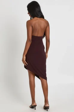 Robe Moulante Double Couche En Tissu Slinky Avec Bordure Dorée, Décolleté Plongeant Et Ourlet Asymétrique