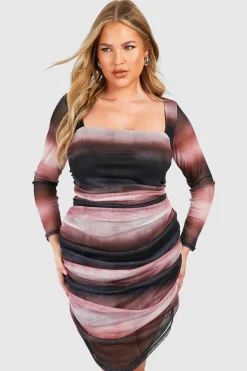 Robe moulante en mesh imprimé grande taille