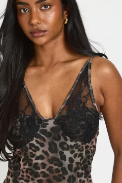 Robe Moulante Imprimé Léopard Avec Détail De Bonnets En Dentelle