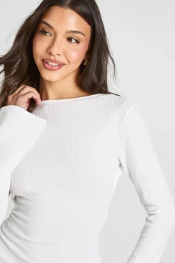 Robe Moulante À Manches Évasées Et Détail Dos Noué En Côtes Froissées