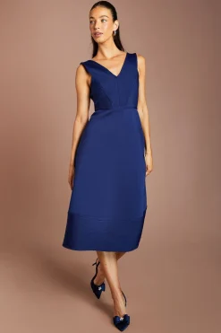 Robe Moulante Midi Sans Manches À Col V