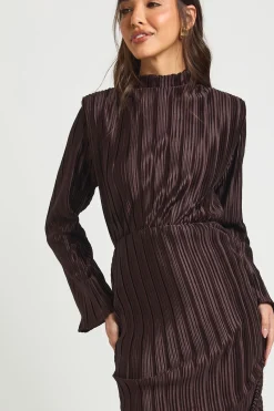 boohoo Robe Moulante Mi-Longue à Col Montant Plissé<Femme Robes Mi-Longues|Robes Moulantes