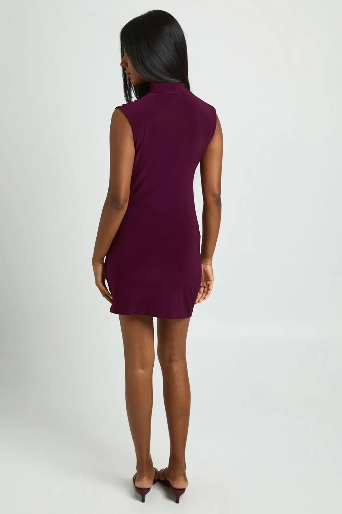 boohoo Robe Moulante Mini Col Montant Avec Détail Boutonné Et Fronces<Femme Robes Moulantes|Robes