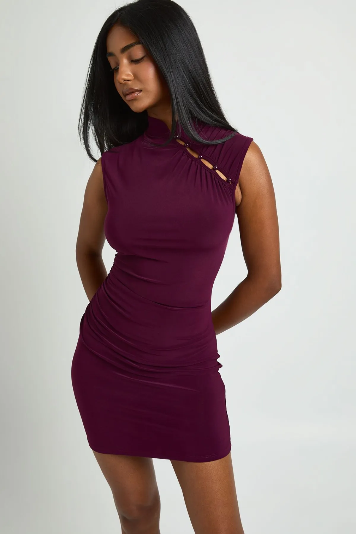 boohoo Robe Moulante Mini Col Montant Avec Détail Boutonné Et Fronces<Femme Robes Moulantes|Robes