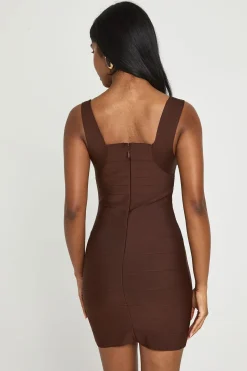 Robe Moulante Mini À Encolure Dégagée En Bandage Premium