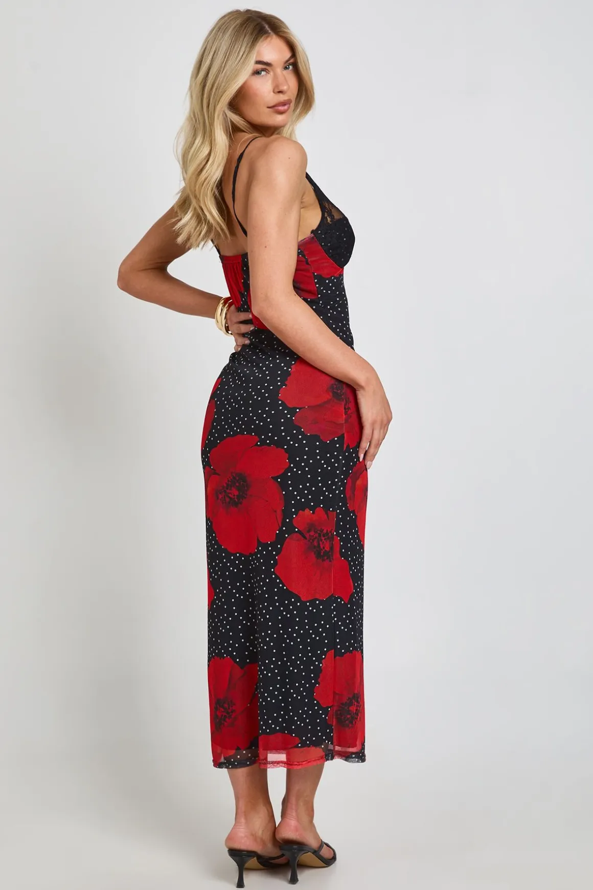 Robe Moulante À Pois Et Imprimé Floral Avec Détail De Bonnets En Dentelle