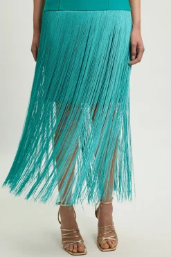 Robe Moulante Tricotée À Bretelles Larges Et Ourlet À Franges
