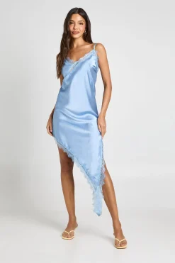 boohoo Robe Nuisette Asymétrique En Satin Et Dentelle<Femme Satin Et Dentelle|Robes