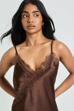 Robe Nuisette Asymétrique En Satin Et Dentelle