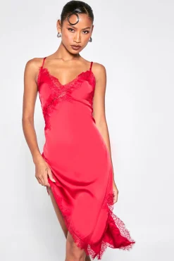 boohoo Robe nuisette asymétrique en satin et dentelle<Femme Robes Mi-Longues|Satin Et Dentelle