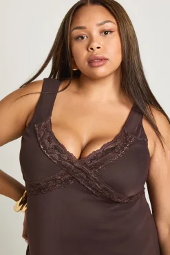 Robe Nuisette en Dentelle Plus