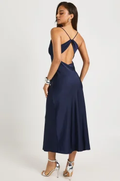 boohoo Robe nuisette en satin à dos ouvert, ceinturée<Femme Satin Et Dentelle|Robes