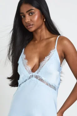 boohoo Robe Nuisette Longue En Satin Et Dentelle<Femme Satin Et Dentelle|Robes Bal De Promo