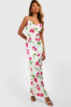 Robe nuisette mi-longue en satin floral à encolure drapée