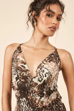 boohoo Robe Nuisette Mini En Mousseline À Imprimé Tonal Avec Col Bénitier Devant Et Dos<Femme Robes|Robes De Soirée Chic