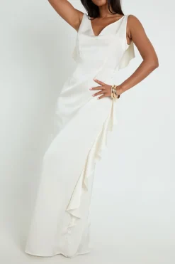 Robe Nuisette Satinée Mate À Volant Au Dos