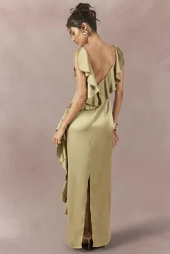 Robe Nuisette Satinée Mate À Volant Au Dos
