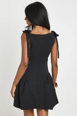 boohoo Robe Patineuse Ajustée À Épaules Nouées<Femme Robes Patineuses|Robes