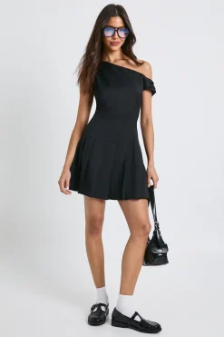 boohoo Robe patineuse asymétrique plissée à ourlet tombé<Femme Robes Patineuses|Robes