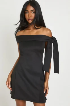 boohoo Robe Patineuse Bardot Avec Détail Nœud Aux Épaules<Femme Robes Patineuses|Robes