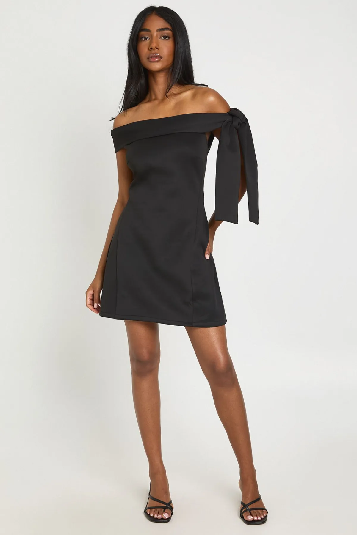boohoo Robe Patineuse Bardot Avec Détail Nœud Aux Épaules<Femme Robes Patineuses|Robes