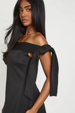boohoo Robe Patineuse Bardot Avec Détail Nœud Aux Épaules<Femme Robes Patineuses|Robes