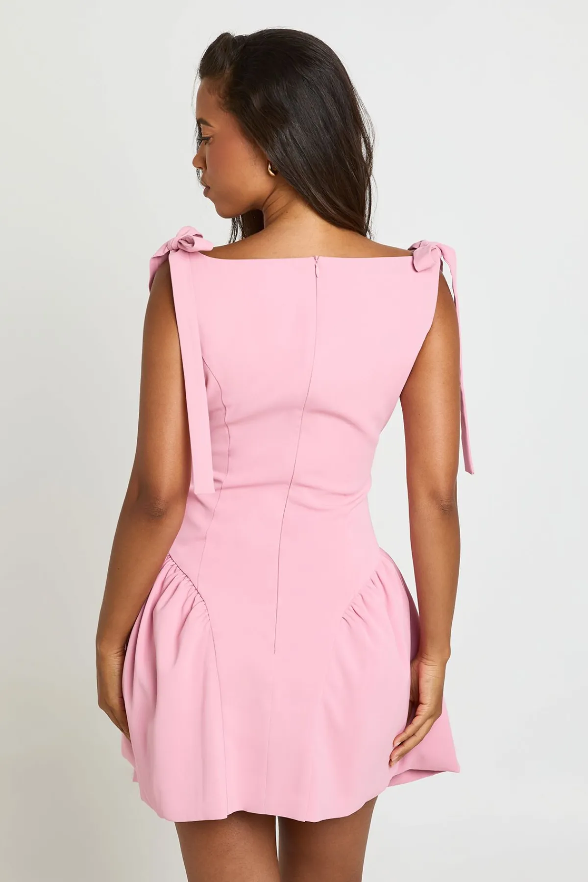 boohoo Robe Patineuse Cintrée À Bretelles Nouées<Femme Robes Patineuses|Robes